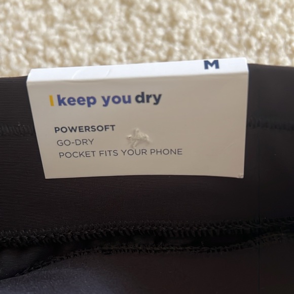 Shorts with pockets - Picture 3 of 5